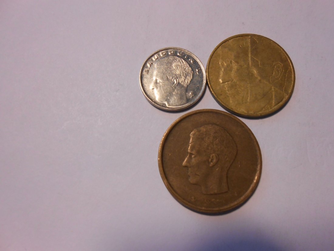  hn27 / Belgien, 3er Lot, 1 Franc 1991 BELGIQUE, 5 Francs 1986 BELGIË, 20 Francs 1981 BELGIQUE   
