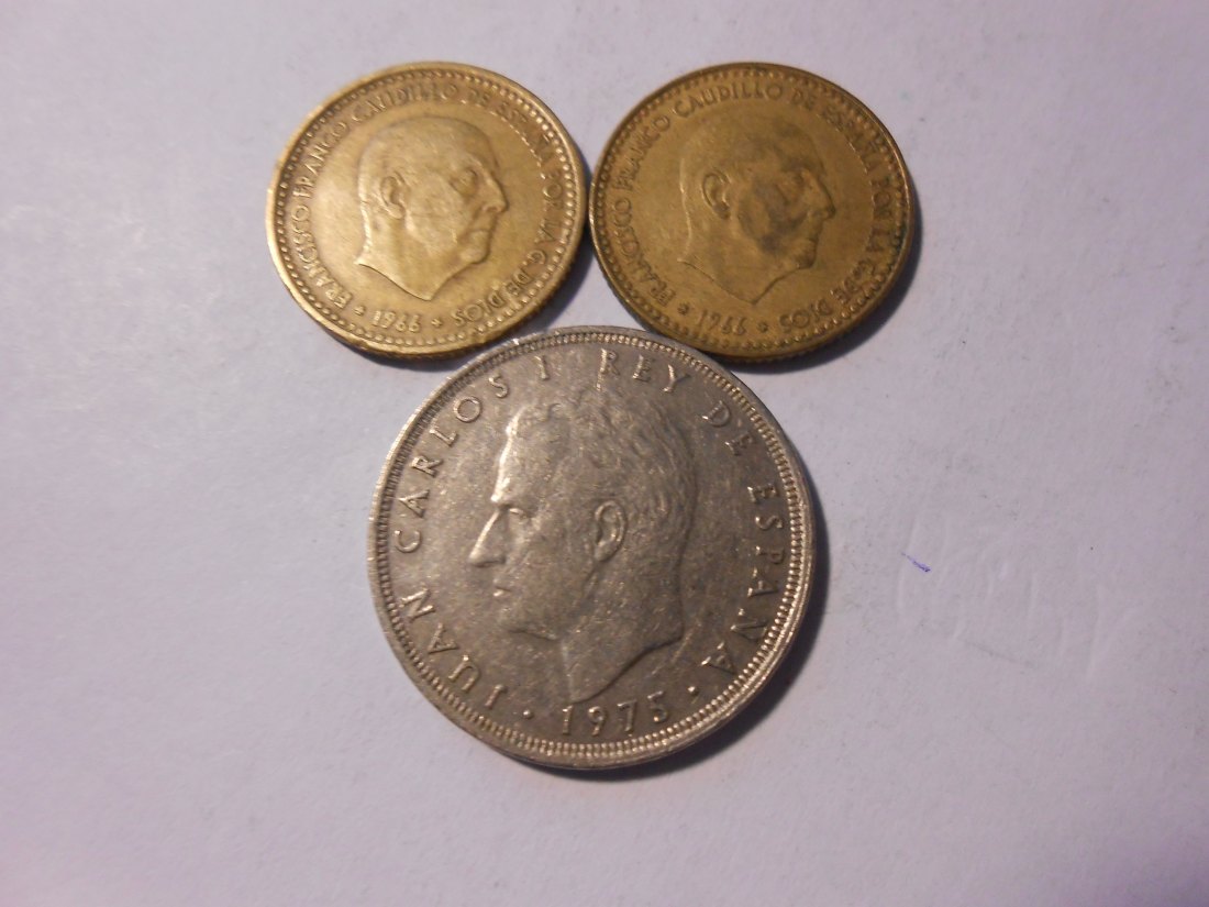  hn43 / Spanien, 3er Lot, 1 Pes. 1966 (KM# 796), 1 Pes. 1966 (KM# 796), 25 Pesetas 1975  (KM# 808)   