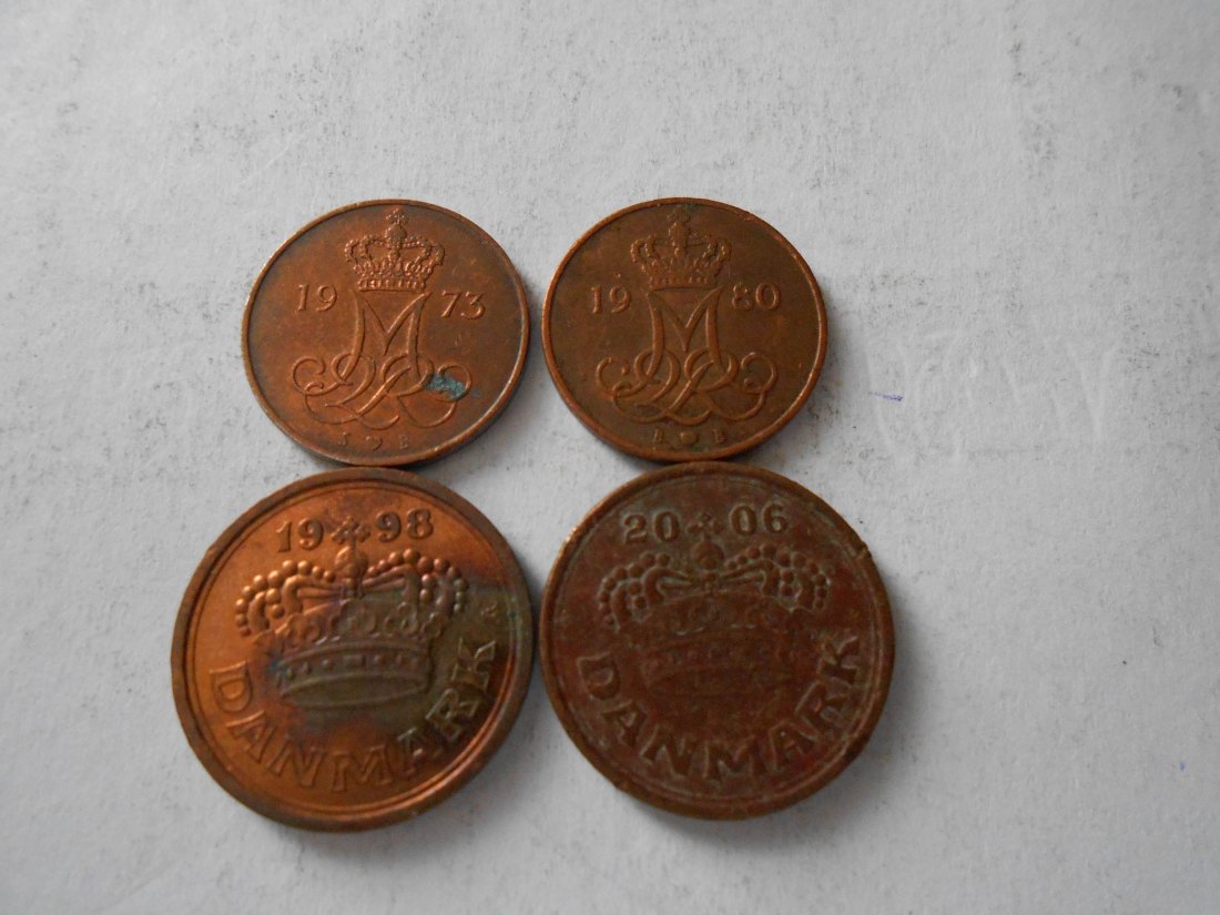  hn64 /Dänemark, 4er Lot, 5 Öre 1973 1980 (KM# 859) und 25 Öre 1998 2006 (KM# 868)   
