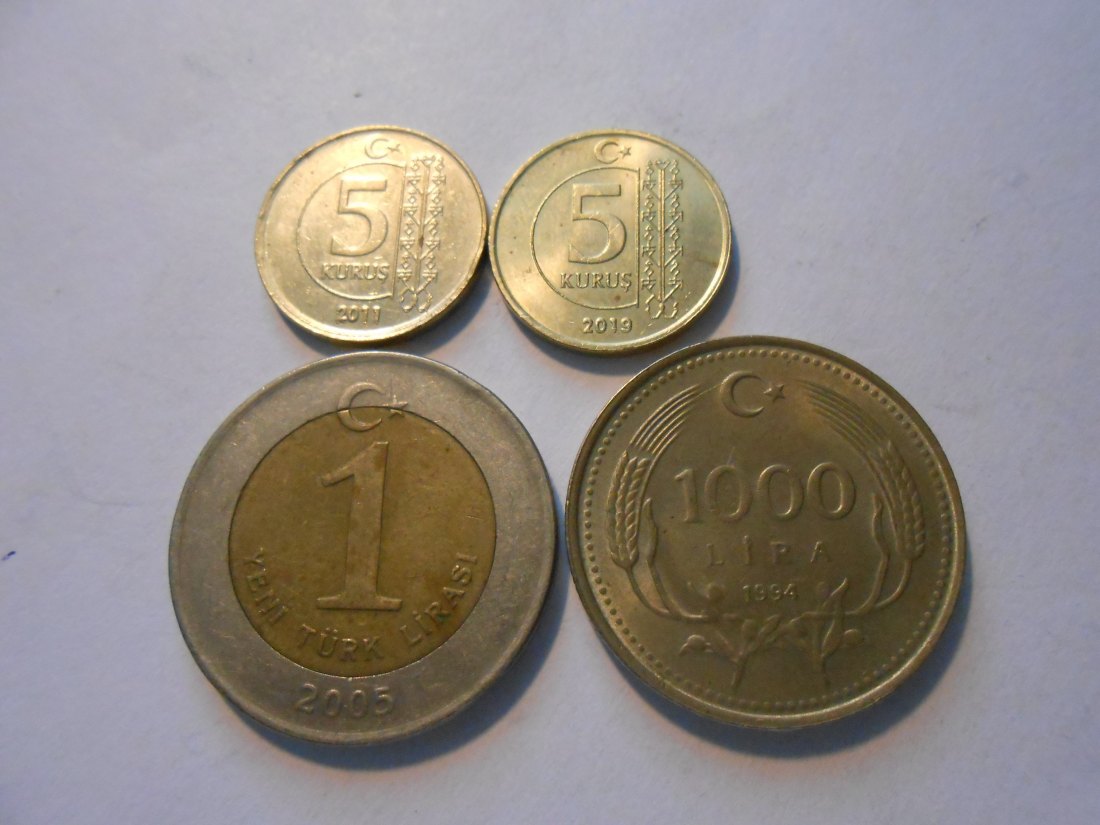 hn73 /Türkei, 4er Lot, 5 Kuruş 2011 2019(KM# 1240), 1 Lira 2005(KM# 1169), 1000 Lira 1994(KM# 997)