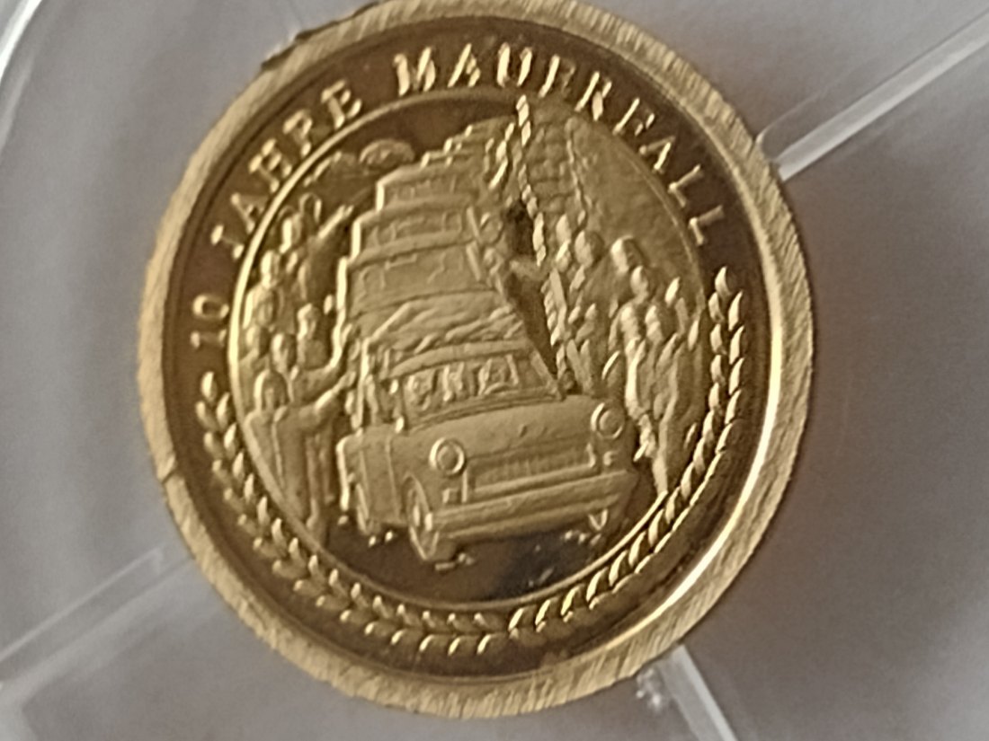  Goldmedaille, zum Mauerfall, 0,5 Gramm Au 585 lt Fotos   