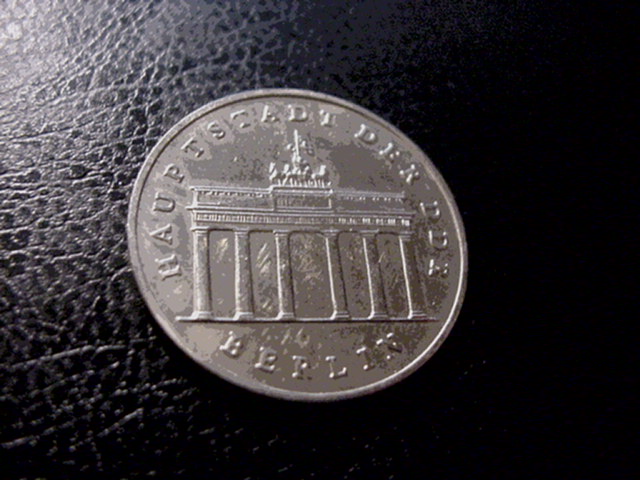  DDR 5 Mark Brandenburger Tor 1987   