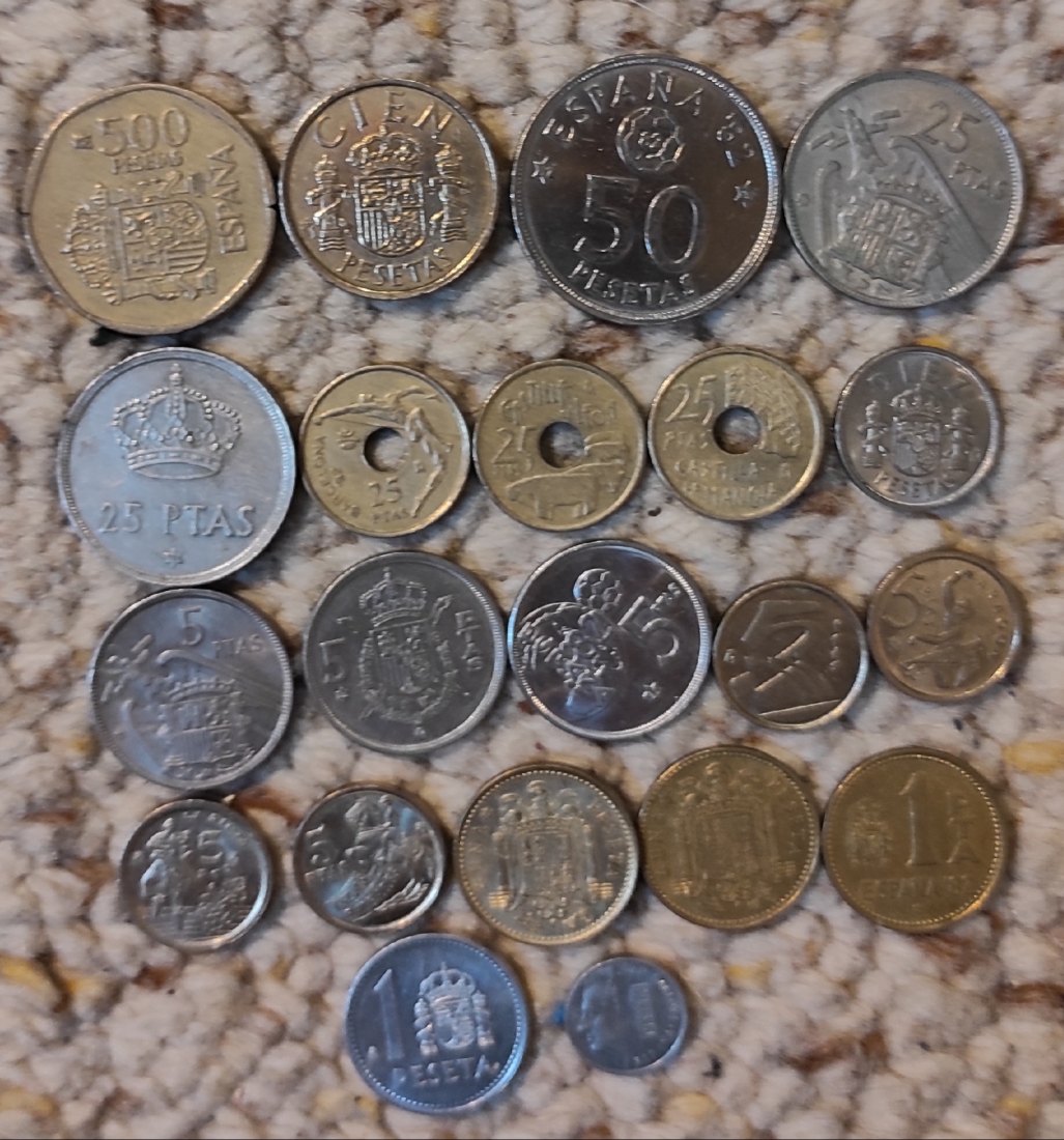  Set 086: Spanien Münzlot mit 21 verschiedenen Münzen   