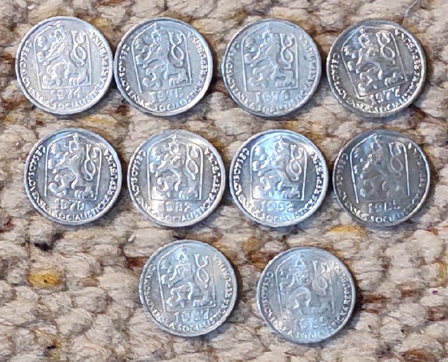  Set 10Set 9: Tschechoslowakei Münzlot mit 10 verschiedenen 10 Heller Stücken verschiedener Jahrgänge   