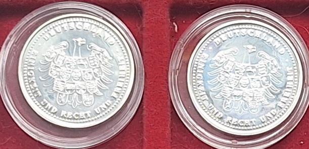  Medaillien Bundeskanzler(in) Wahl 2005 Gerhard Schröder vs. Angela Merkel Silber gekapselt   