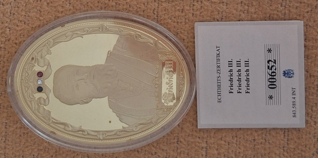  Gigant-Medaille 2015 Kupfer vergoldet mit Svsrovski Die Kaiser des deutschen Reichs ex.9.999   