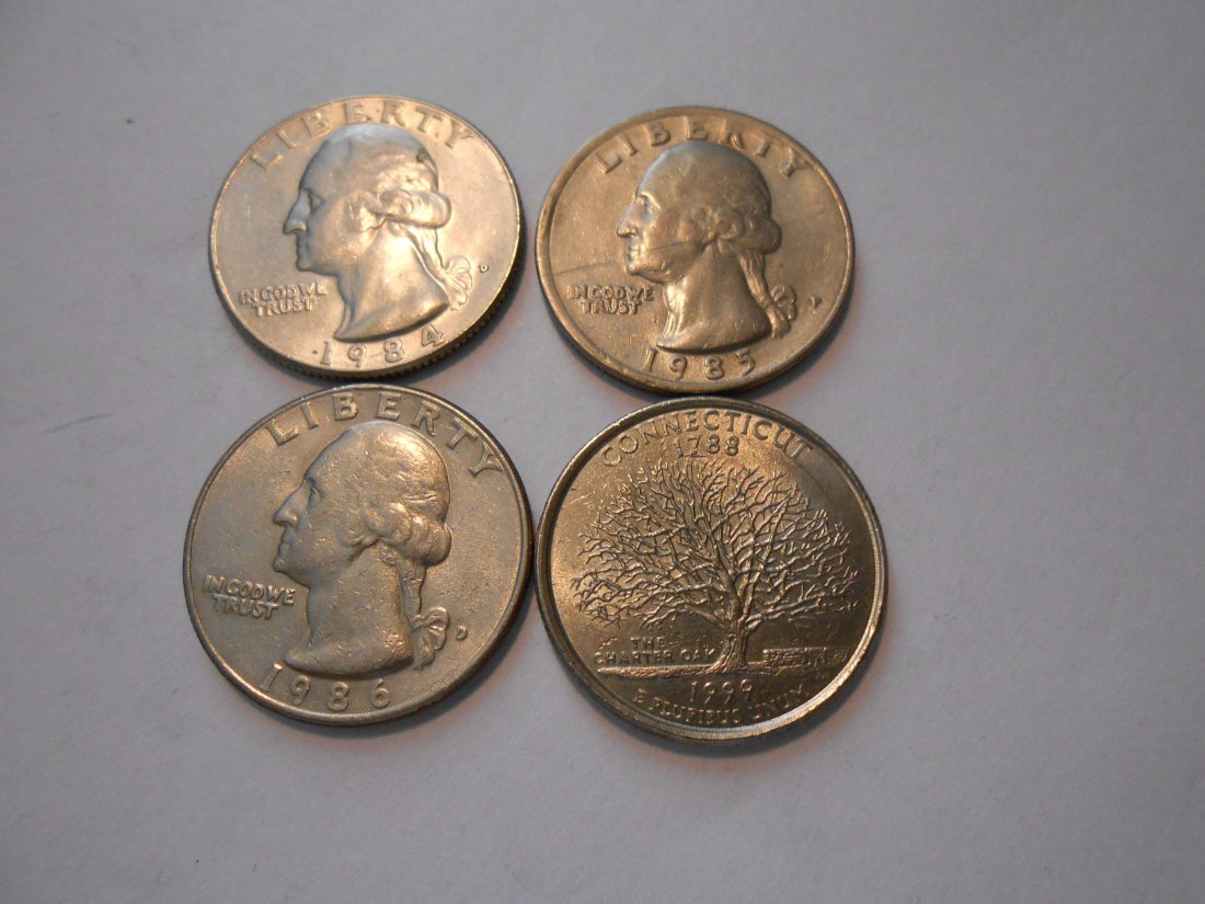 ZX9 USA 4er Lot Washington Quarter-25 Cent / 1984D 1985P 1986D  und 1999P Connecticut State Quarter   