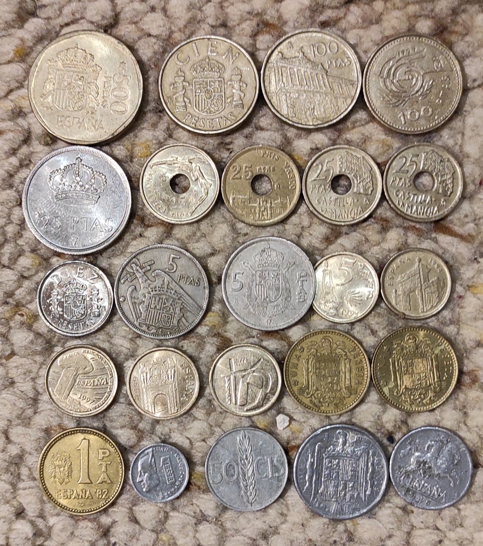  Set 093: Spanien Münzlot mit 20 verschiedenen Münzen   