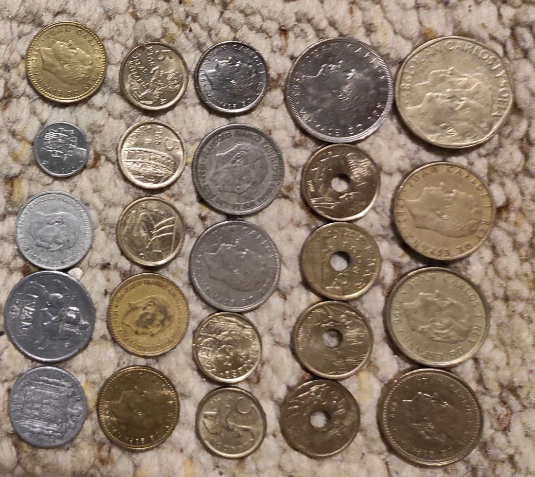  Set 093: Spanien Münzlot mit 20 verschiedenen Münzen   