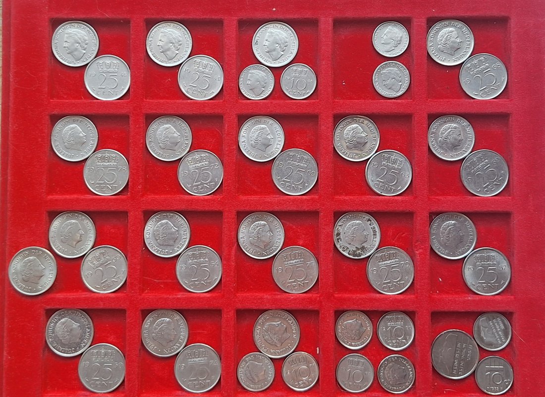Niederlande, 10 und 25 Cent-Münzen-Set die Königinnen der Niederlande