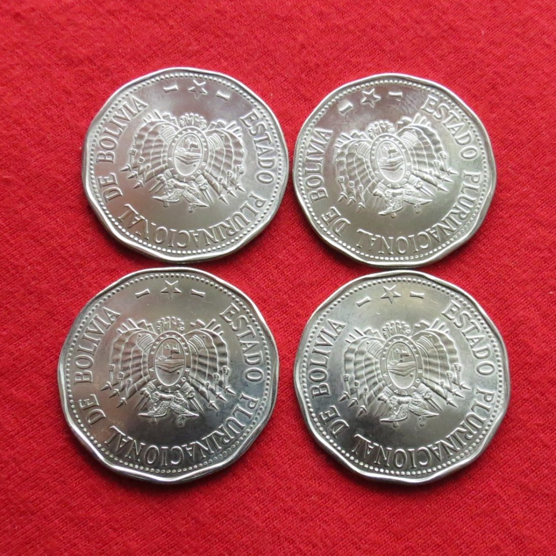  Bolivia 4 x 2 boliviano 2017   
