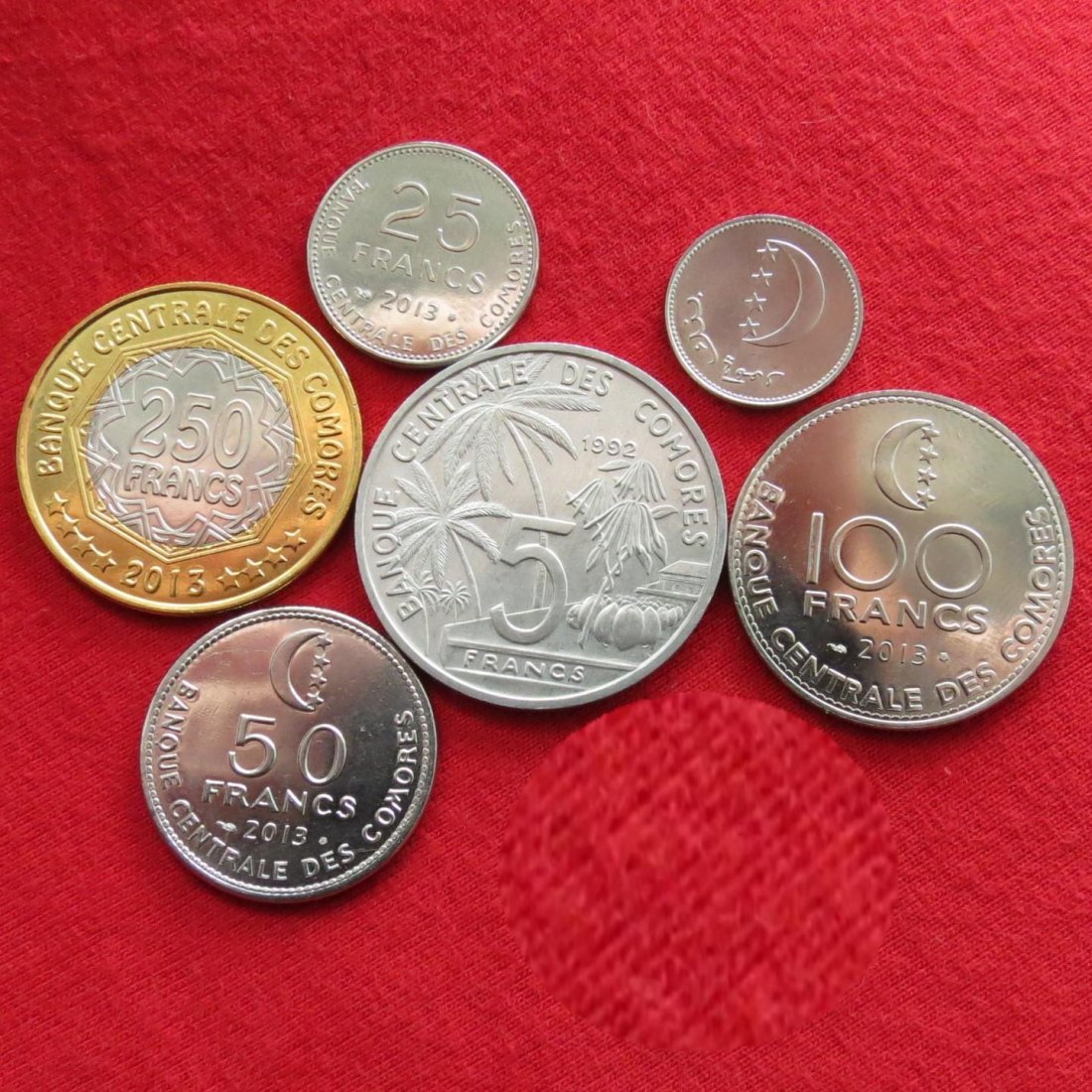  Comoros 5 10 25 50 100 250  francs 1992 - 2013   