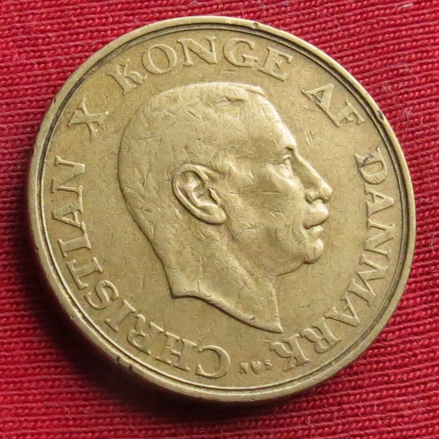  Denmark 1 krone 1947   KM# 835   