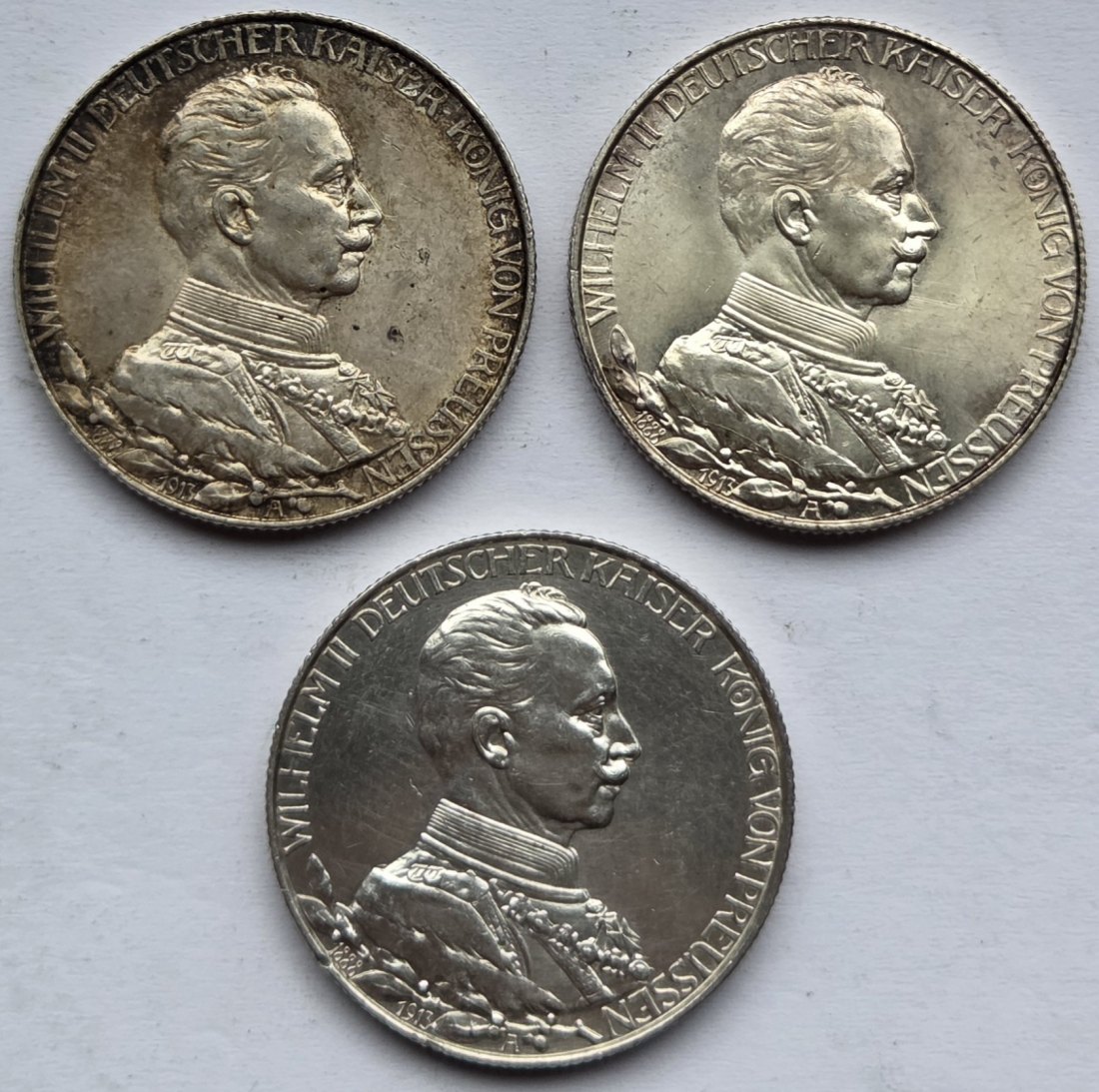  Kaiserreich: Preußen, 2 Mark Wilhelm in Uniform 1913 (Jaeger 111), 3 Stück   