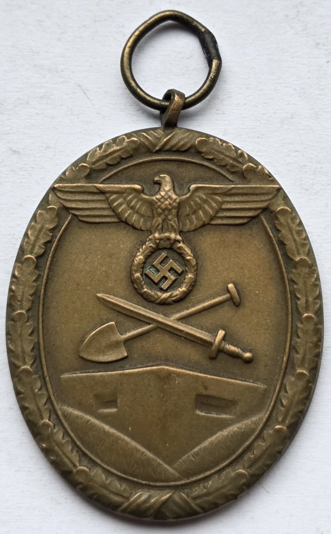  Deutsches Reich: Schutzwall-Ehrenzeichen/Westwallmedaille   