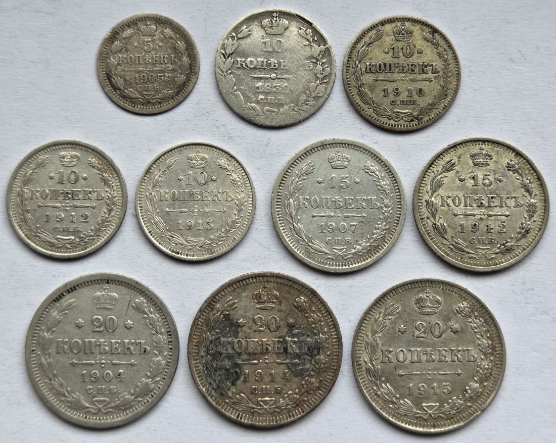  Russland: Lot aus zehn Silberkopeken, zusammen 13 g Feinsilber   