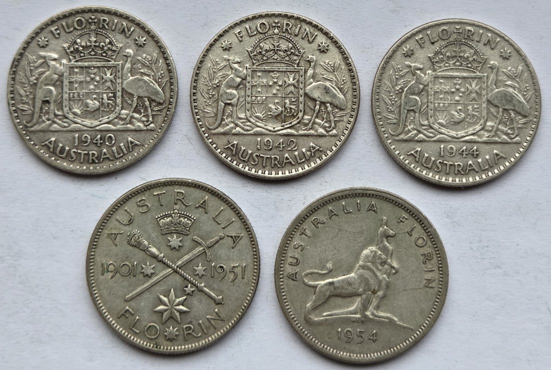  Australien: 5 x 1 Florin (1940 + 1942 + 1944 + 1951 + 1954), zusammen 42,7 g Feinsilber   