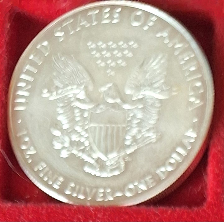  USA,1 Dollar, 2010 American Silver Eagle, 1OZ FINE SILVER   