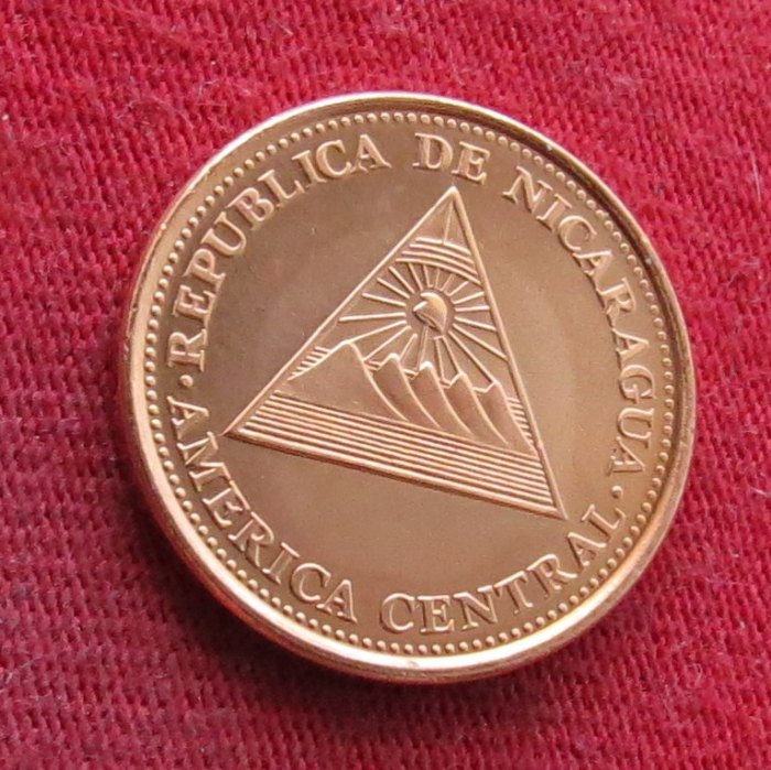  Nicaragua 5 centavos 2002   