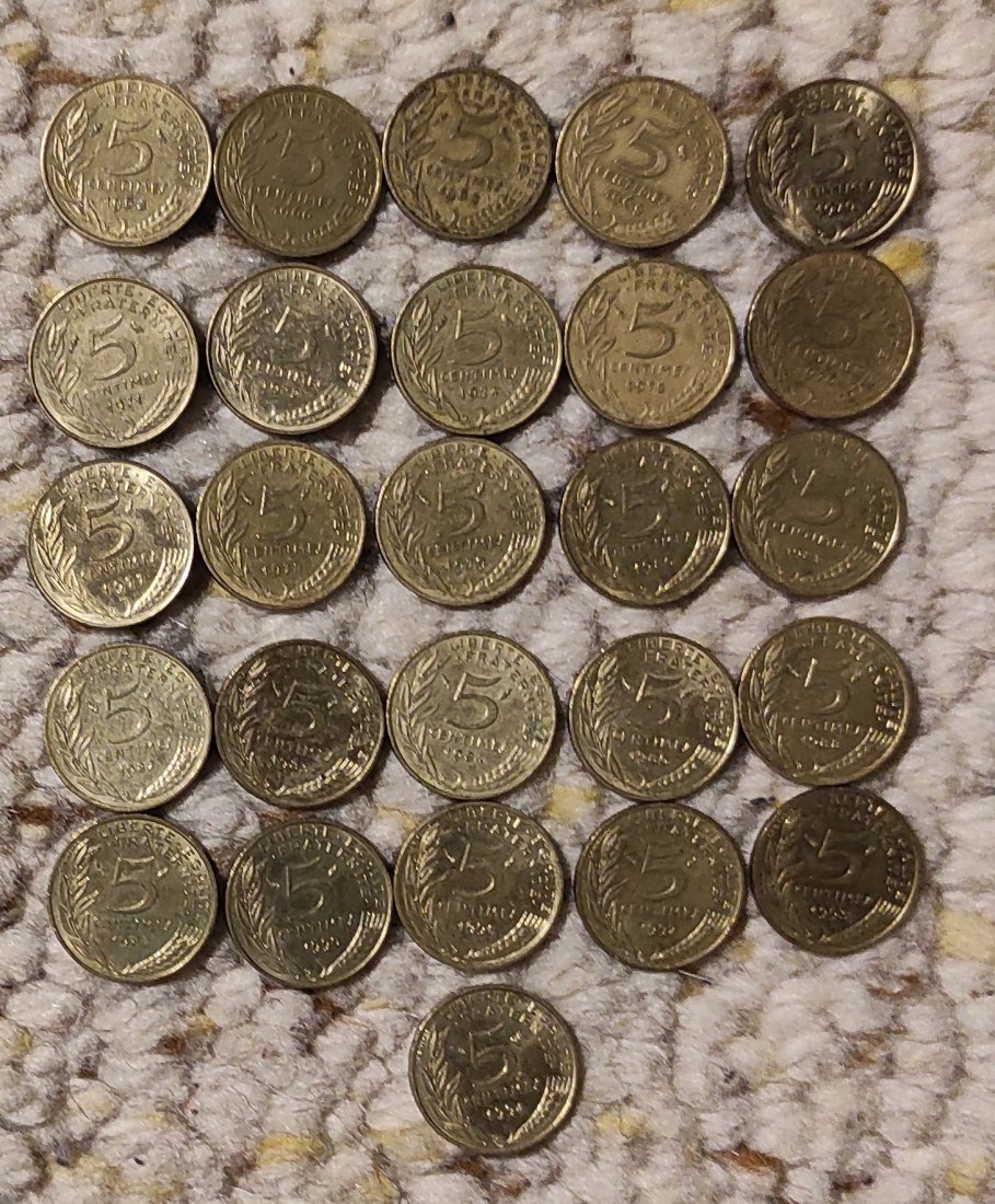  Set 027: Frankreich Münzlot mit 26 x 5 Centimes Münzen verschiedener Jahrgänge   