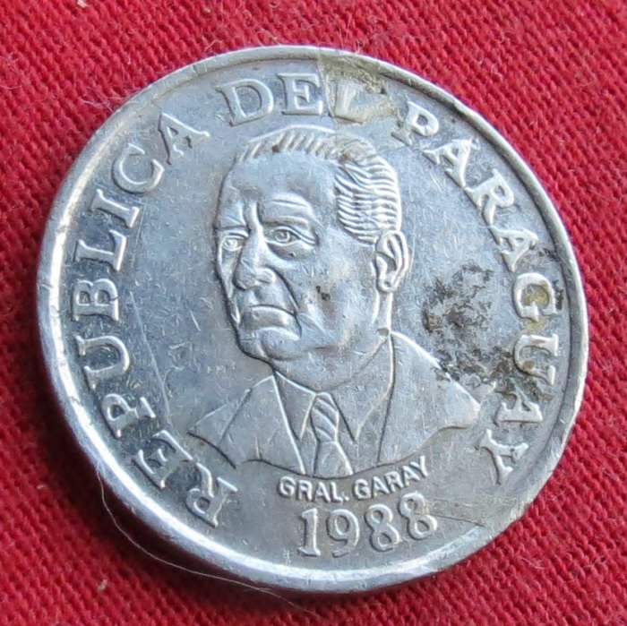  Paraguay 10 guaranies 1988 #2   