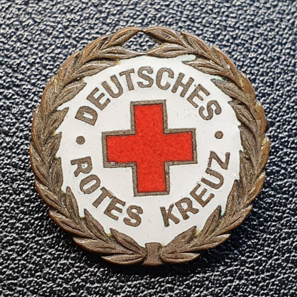  Deutschland DRK Deutsches rotes Kreuz Brosche Ehrenabzeichen Zinn Email intakt   