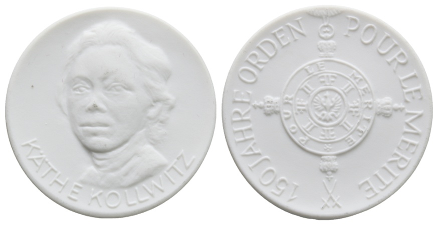  Medaille der Manufaktur Meissen; Porzellan; 13,43 g; Ø 39,34 mm   