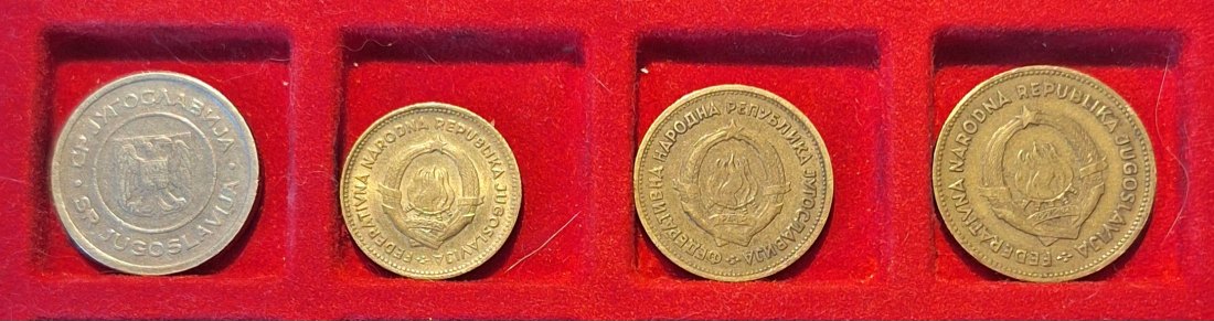  Jugoslawien; 4erSet 5 Dinara 2002 10-50 Dinara 1955   