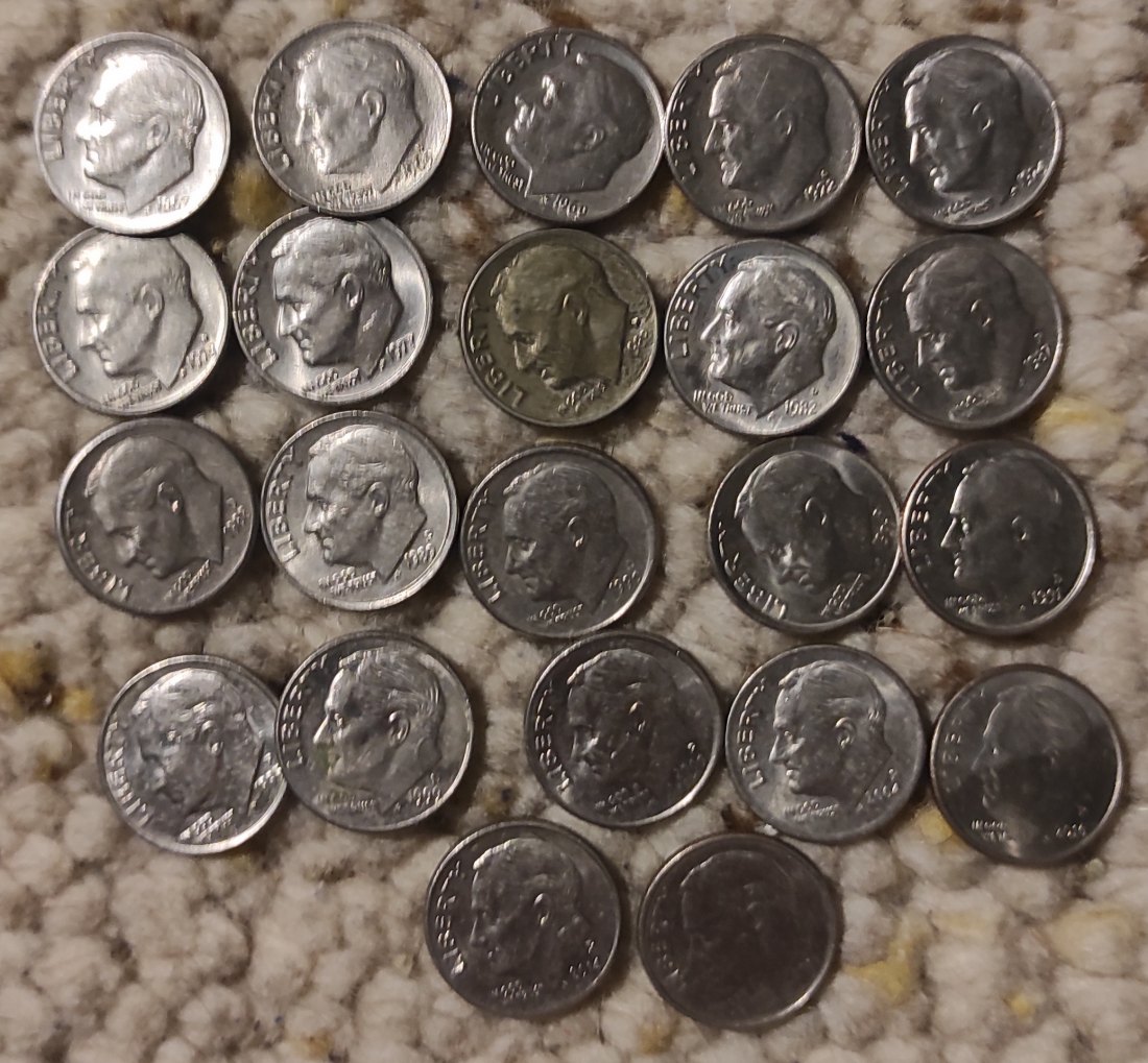  Set 088: USA Münzlot mit 22 x 10 Cent (Dime) Stücken   