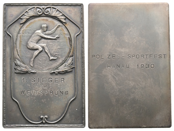  Plakette; Polizei- Sportfest Hanau 1930; unedel; 70,26 g; H 75,48 mm x B 49,87 mm, im Karton   