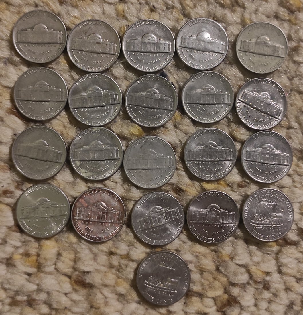  Set 009: USA Münzlot mit 21 x 5 Cent Stücken verschiedener Prägejahre   