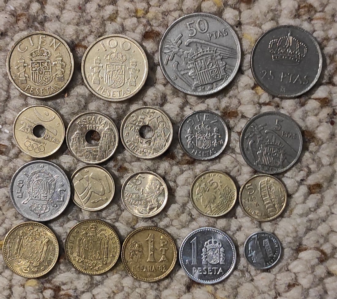  Set 139: Spanien Münzlot mir 19 verschiedenen Münzen   