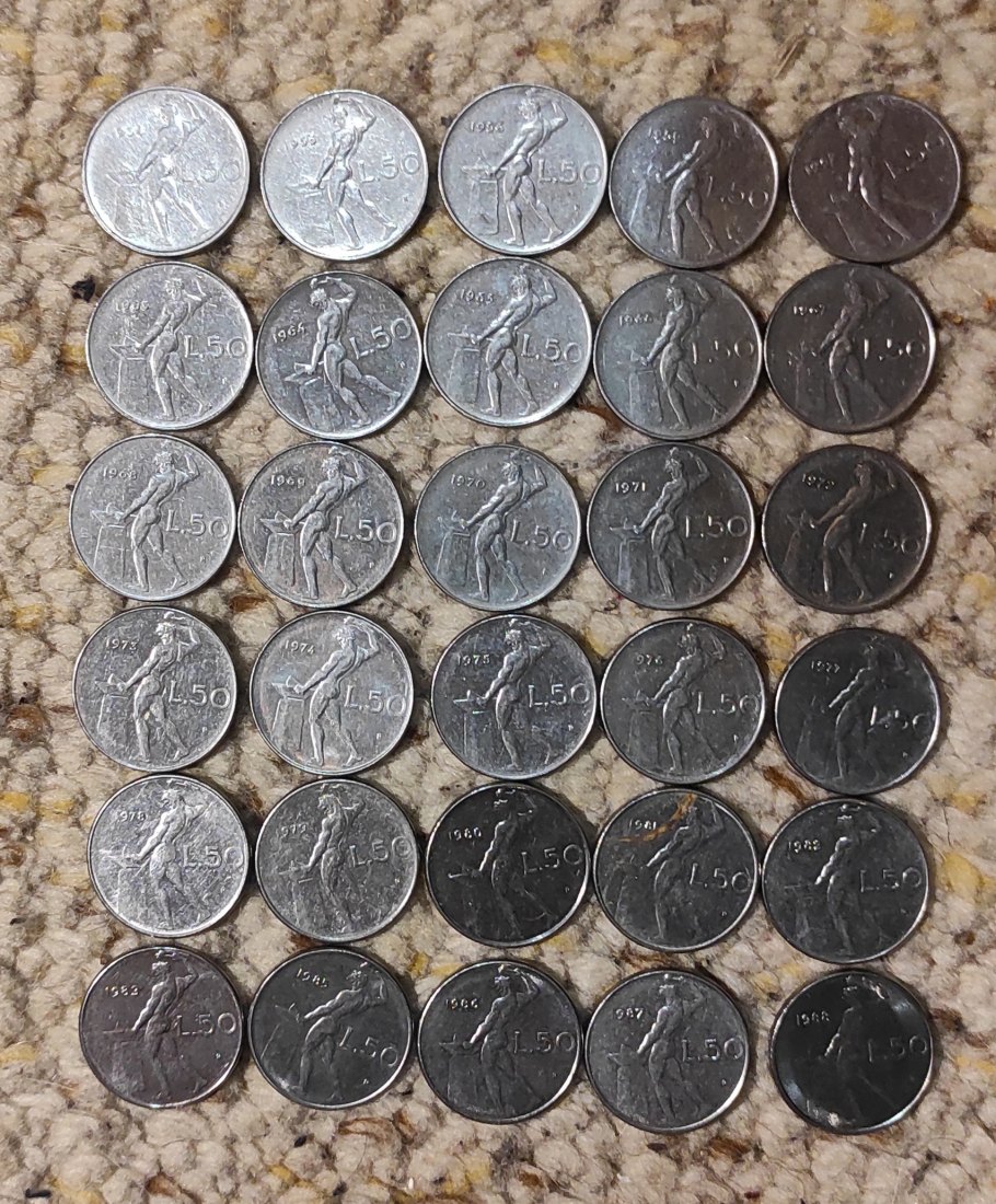  Set 003: Italien Münzlot mit 30 x 50 Lire Stücken, nahezu  komplett   