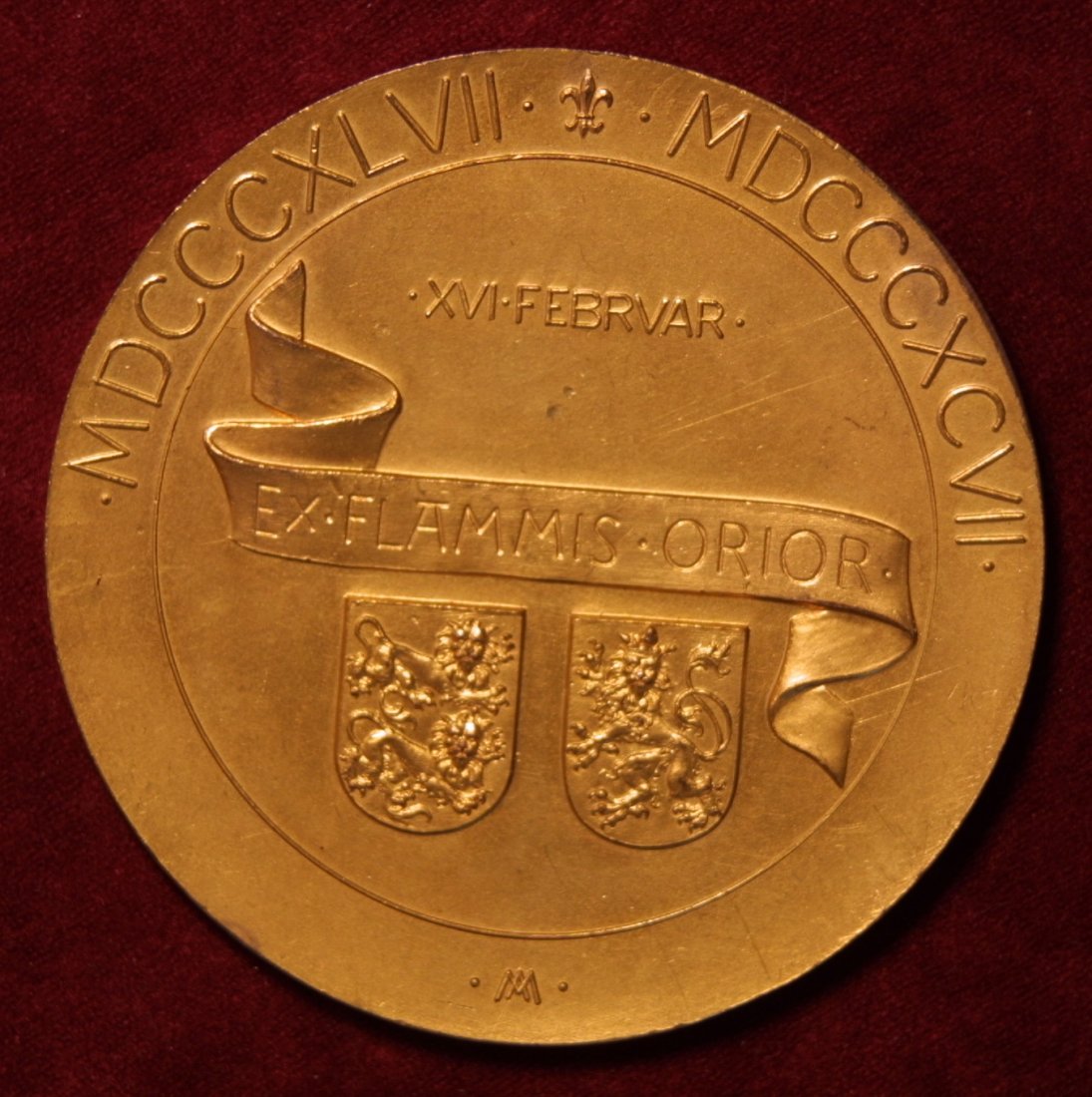  Vergoldete Bronzemedaille 1897 auf die goldene Hochzeit Chlodwigs zu Hohenlohe, Vorzüglich   